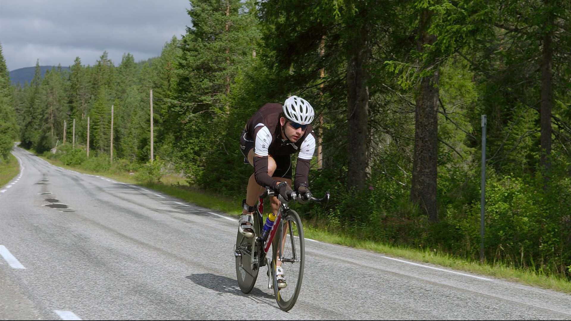 电竞游戏公平竞技机制构建与玩家体验提升的综合策略，电竞比赛机制